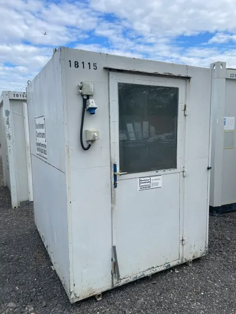 Használt őr- és portakonténer, 2×1,5 m